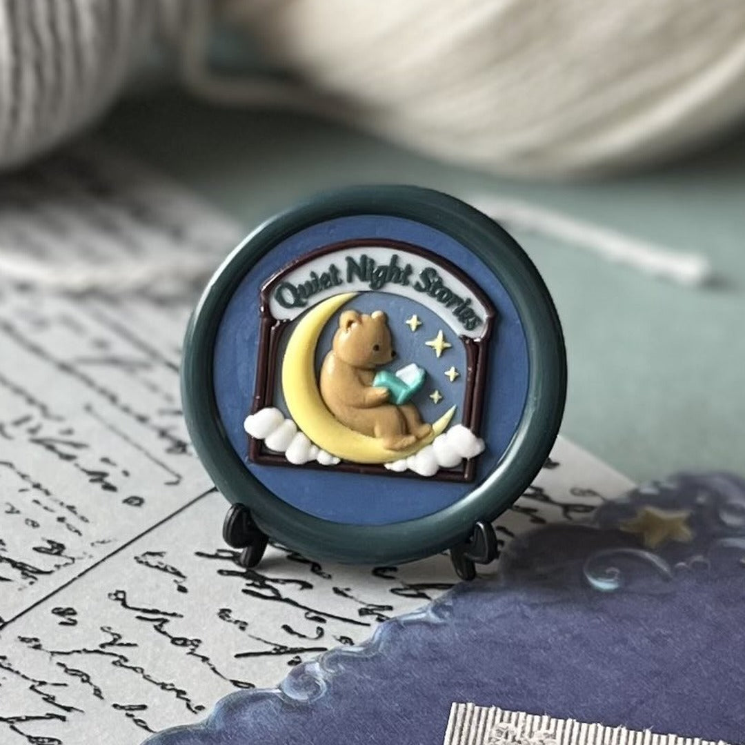 HOMU シーリングスタンプ 3Dシーリングスタンプヘッド｜QUIET NIGHT STORIES MOON READING BEAR（30mm） 使用例